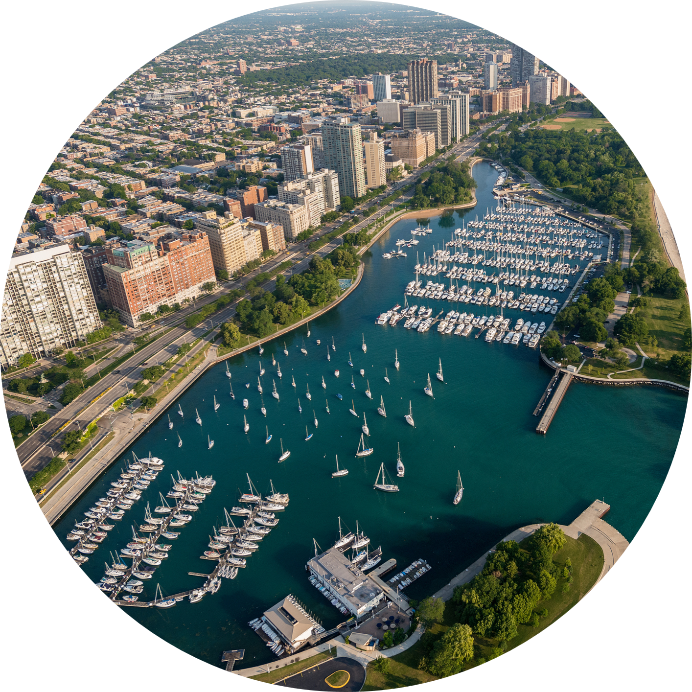 上からBelmont Harborでの船のサークルカットアウト