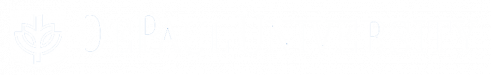 左側に白い大学の紋章が付いた白いテキストのデポール大学